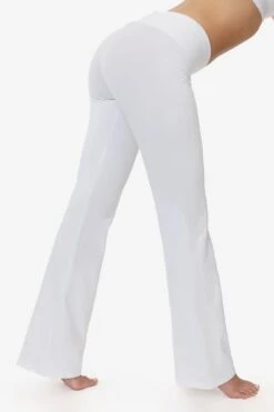 8300GD - Garment Dye Yoga Legging -Tops Zone 8300GD WHITE2s